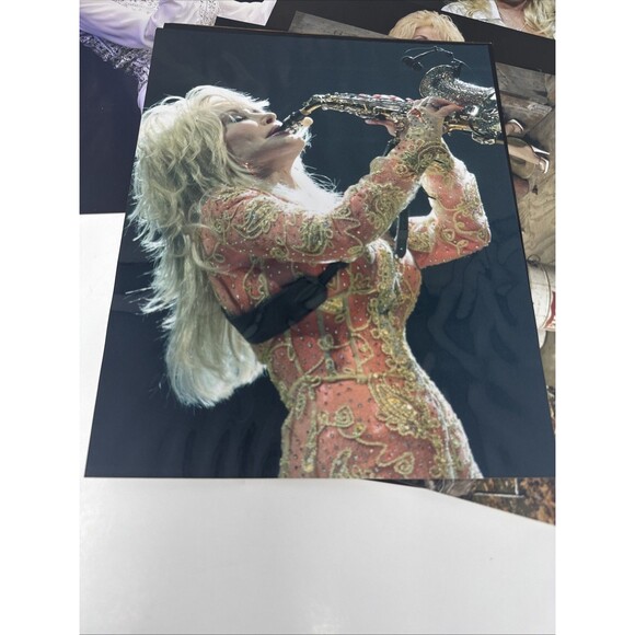DOLLY PARTON PHOTO COLLECTION 8 x 10 LOT OF 22 Performance Press Candid etc - Picture 15 of 16